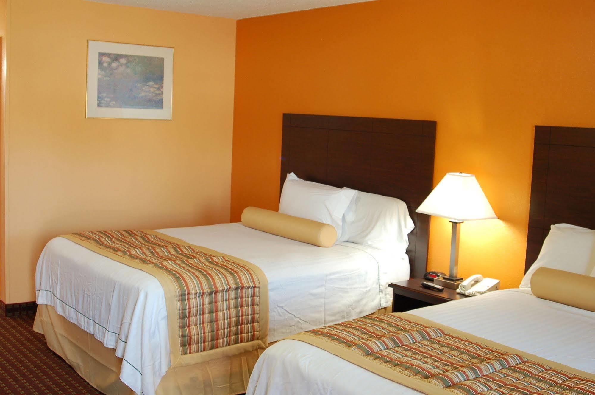 Blue Sky Inn Glens Falls-Saratoga-Lake George Exterior foto